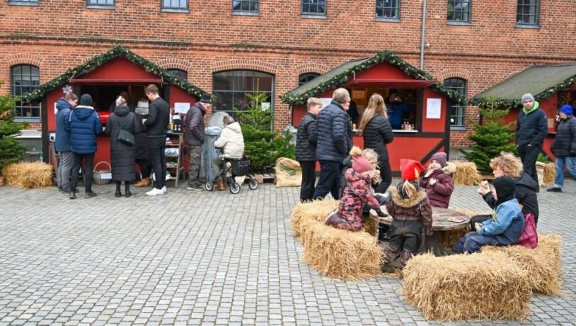 Julemarked paa Støberitorvet i Nykøbing